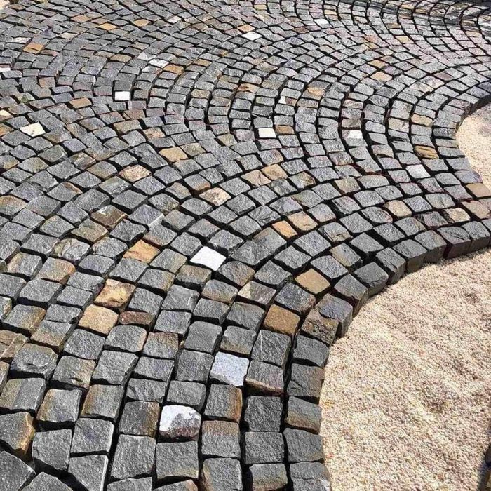 Montaj pavele,piatra cubica si piatra sparta