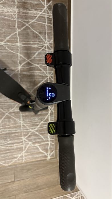 Trotineta ninebot E25E