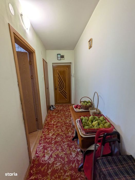 Apartament cu 3 camere semidecomandat – Calea București, zona Institut