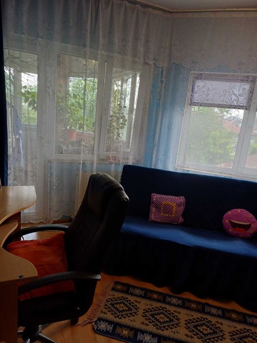 Proprietate deosebită cu casă spațioasă și teren generos în Ulmi, Dâmbovița la 2Km de Târgoviște spre București
