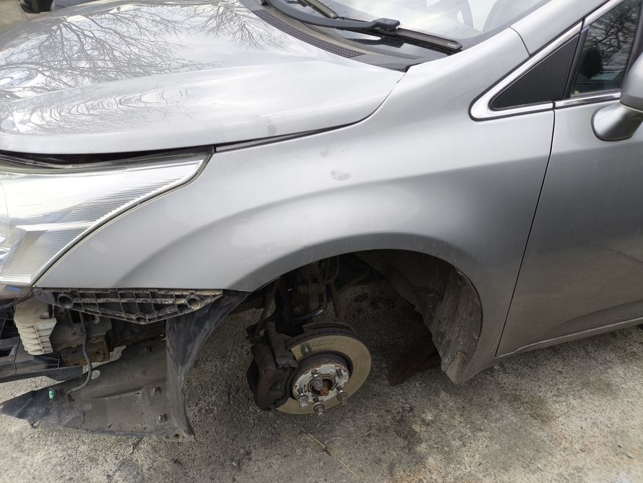 Калник за Toyota Avensis T27