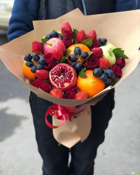 Съедобный фруктовый мужской букет