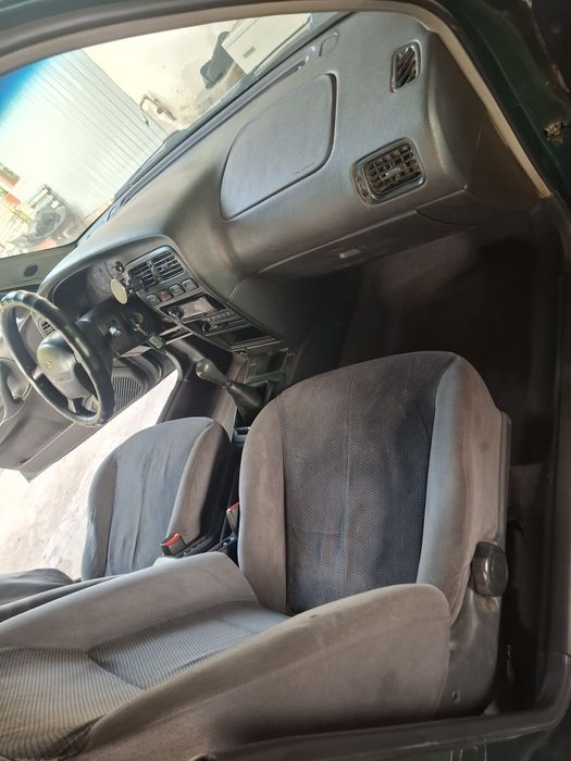 Nissan primera  1995 г.в. объем  2л