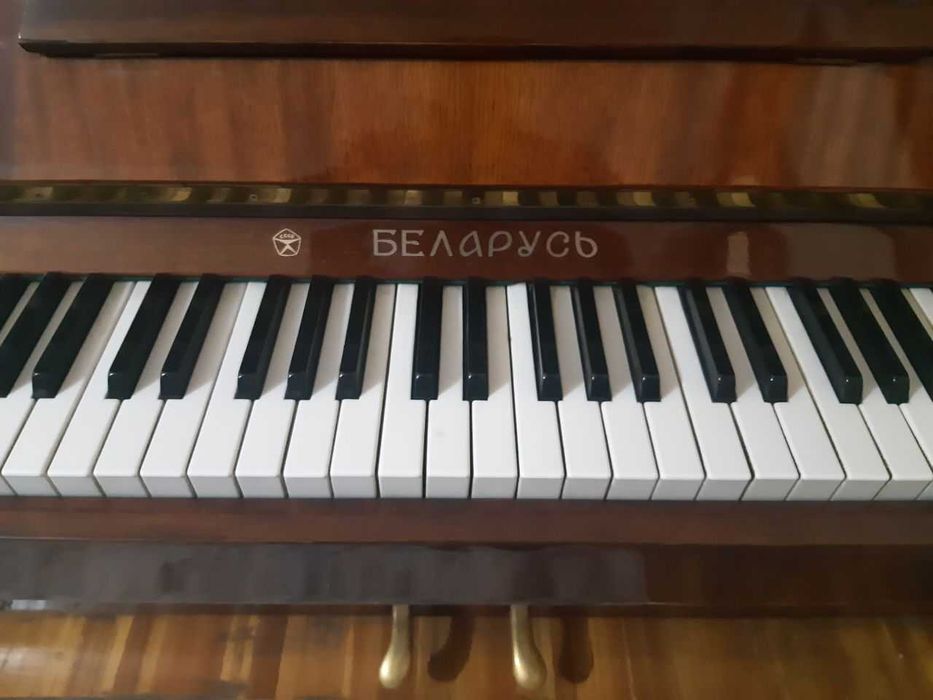 Пианино Беларусь Срочно продаётся