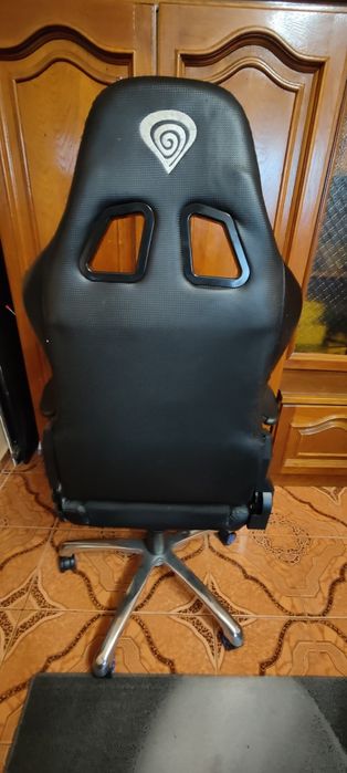 Scaun gaming genesis