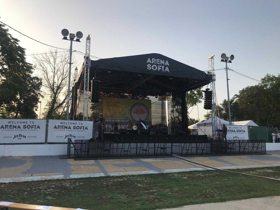 Сцена + подиум Eurotruss 12x10m