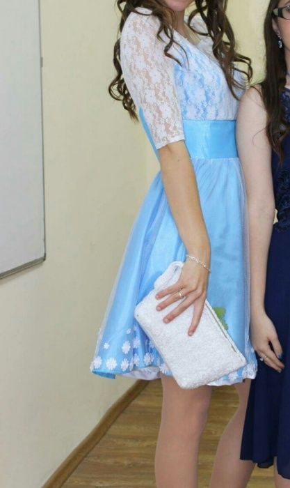 Официална рокля в син цвят