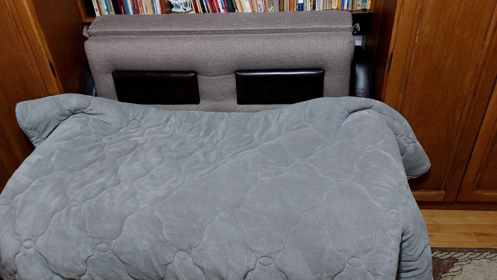 Mobila lemn masiv dormitor