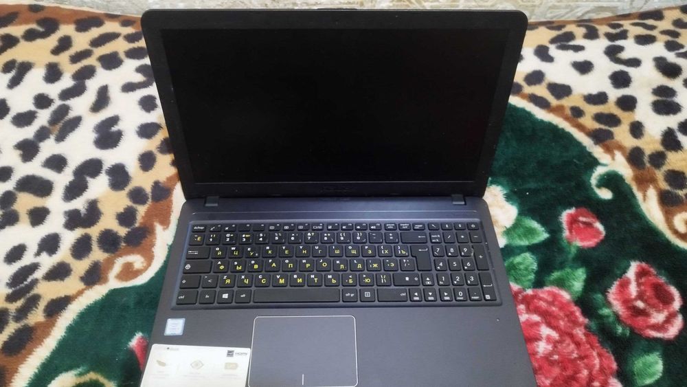 Ноутбук Асус Состояние хорошее