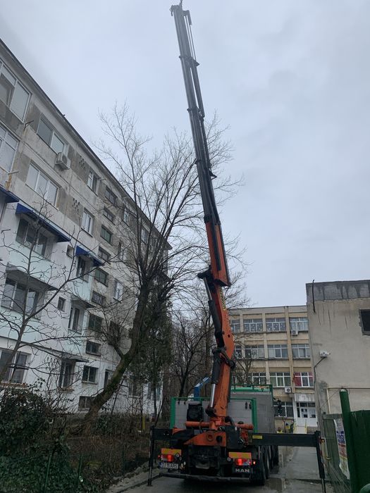 Închiriez Camion cu macara