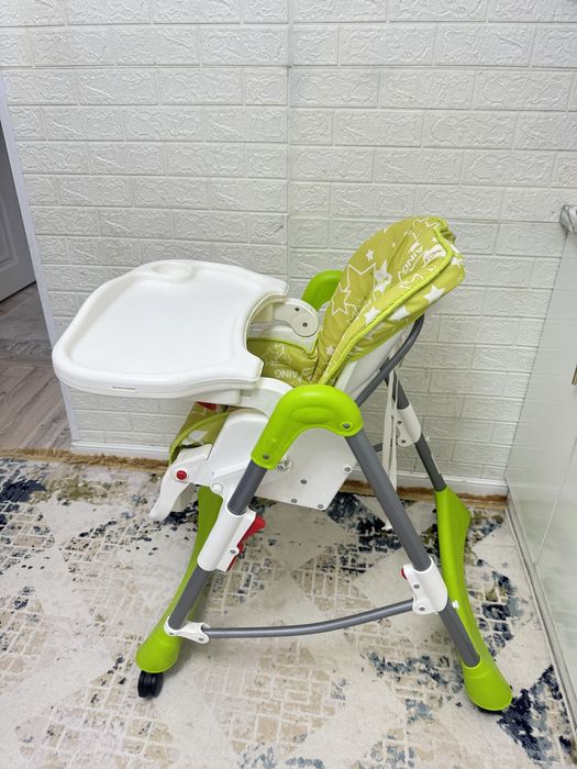 Стульчик для кормления прочный