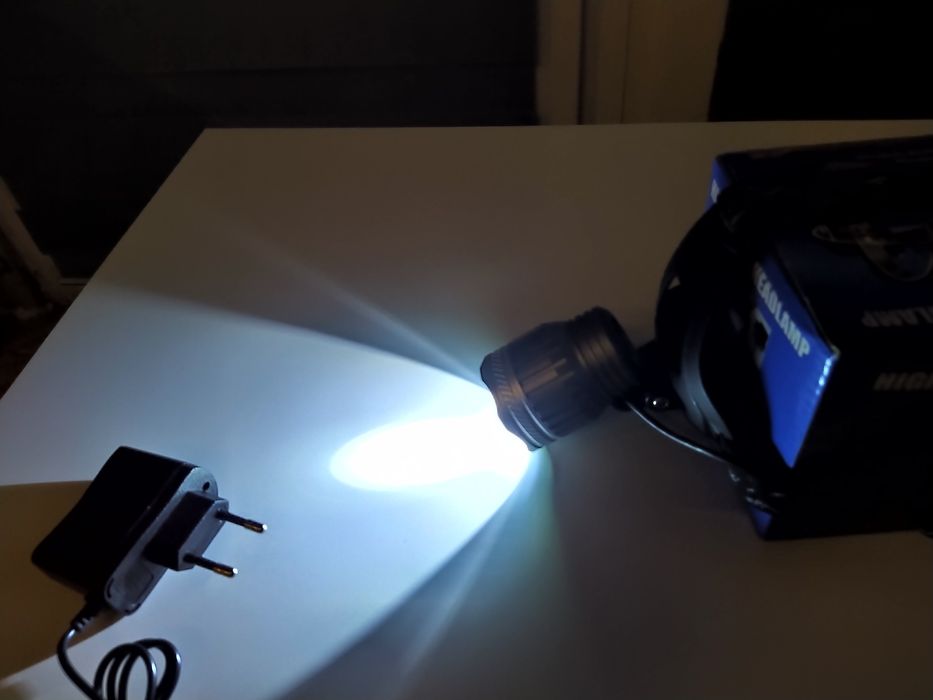 Lanterna frontala cu led XML T6 pescuit , camping , vanatoare