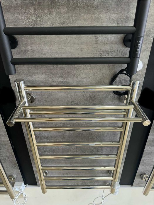 Полотенцесушитель с круглой полочкой от производителя с гарантией.