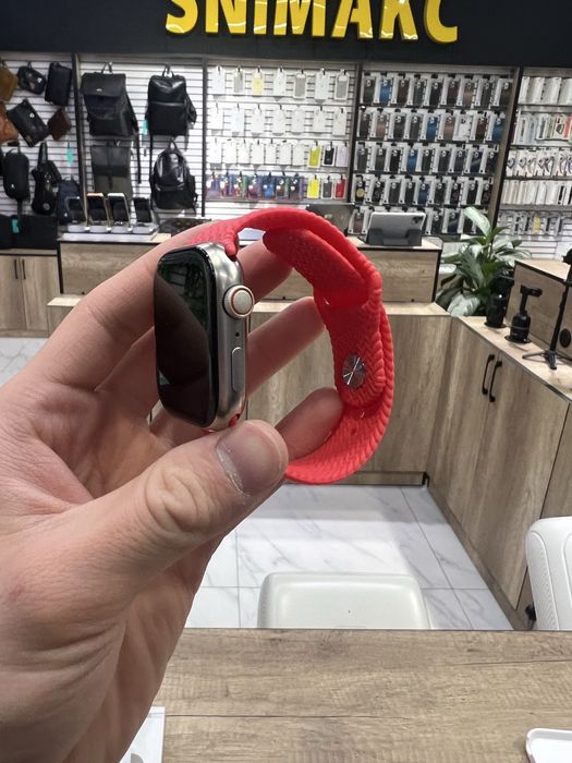 Часы за 11000 тенге