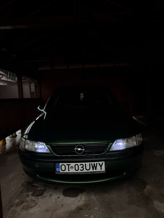 Opel vectra B 1.6 16V