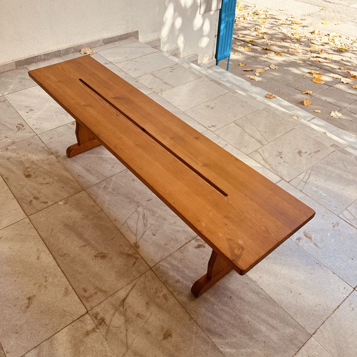 Масивна дървена пейка в рустикален стил – ръчна изработка