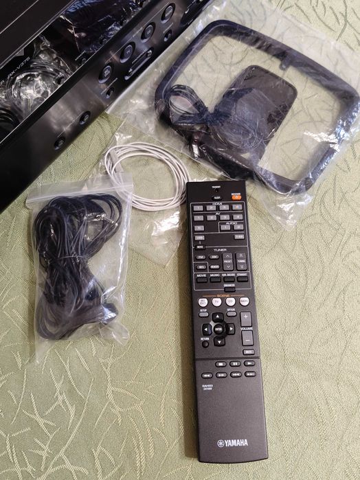 AV Ресивър (усилвател) Yamaha RX-V375 5.1
Ресивър Yamaha RX-V375 5.1
