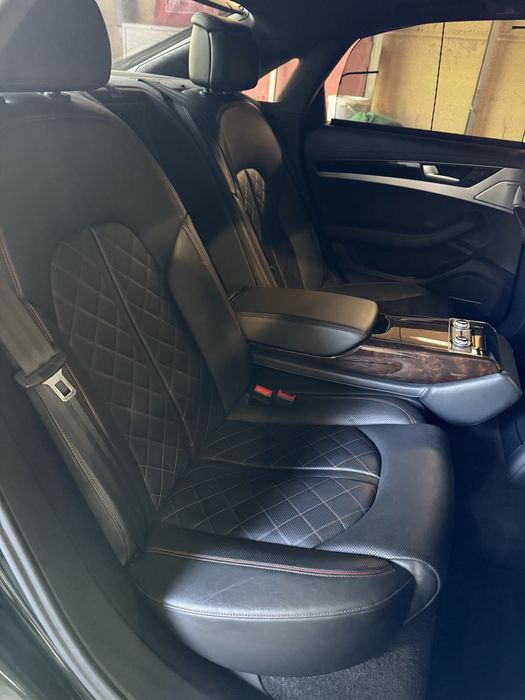 Audi s8 D4 plus 98000km. На части