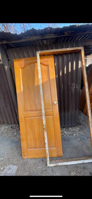 Деревянные двери