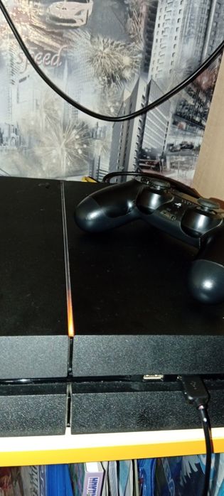 Плейстейшен 4 продам