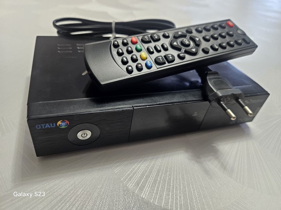 Цифровй OTAU TV тюнер Strong