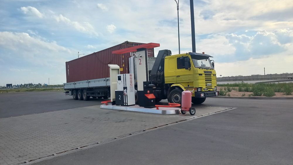 манипулятор контейнеровоз длинномер