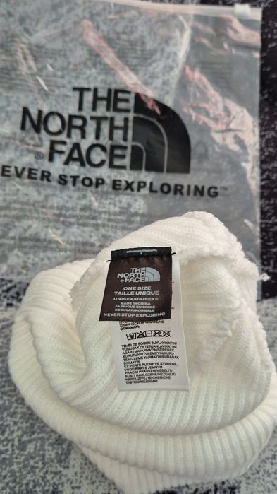 Caciula The North Face alba