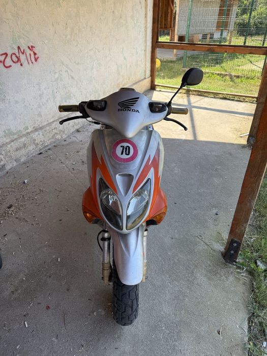Scuter honda 8xr