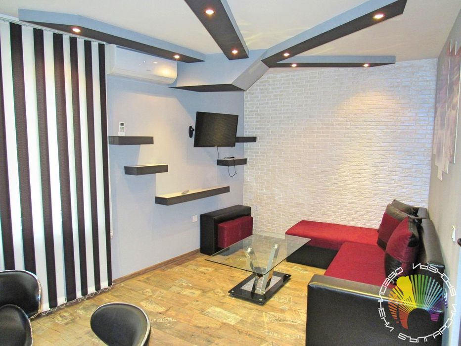 Дава се под наем Двустаен апартамент в Бургас, Лазур - 72 кв.м за 433.5 € - Снимка #2