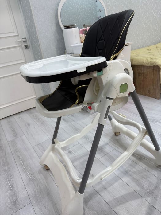 Детское кресло для кормления