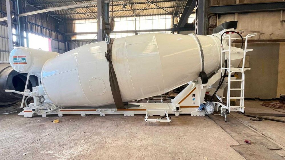 Бетонмешалка (миксер  10 м3 Восстановленный продукт