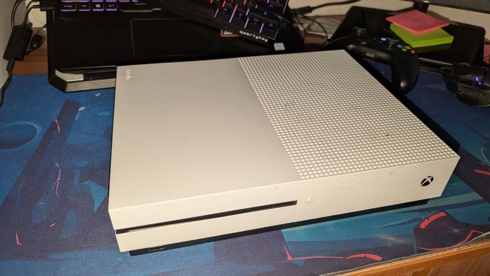 Xbox One S 1TB Consola