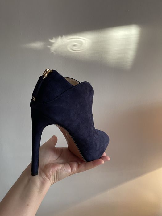 Ботильоны из замши