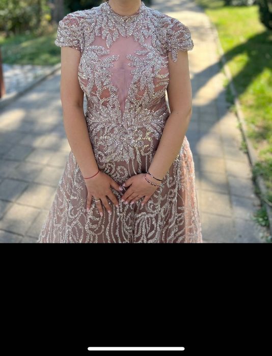 Рокля ръчна изработка