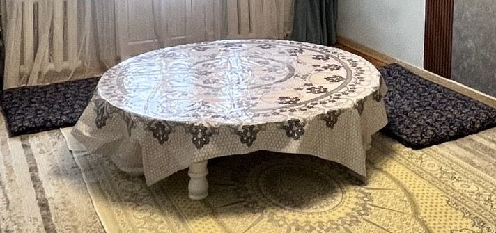 Стол.