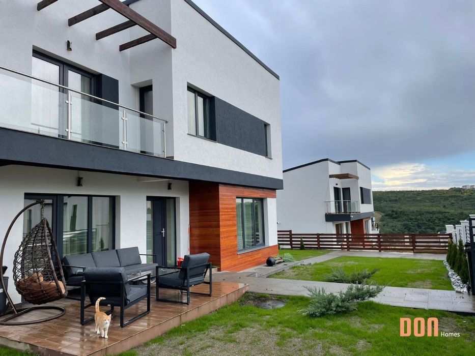 Vile 4 camere , zona Rediu, complex 85 de case