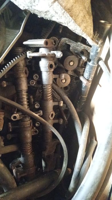 Двигатель 2146  карбюратор