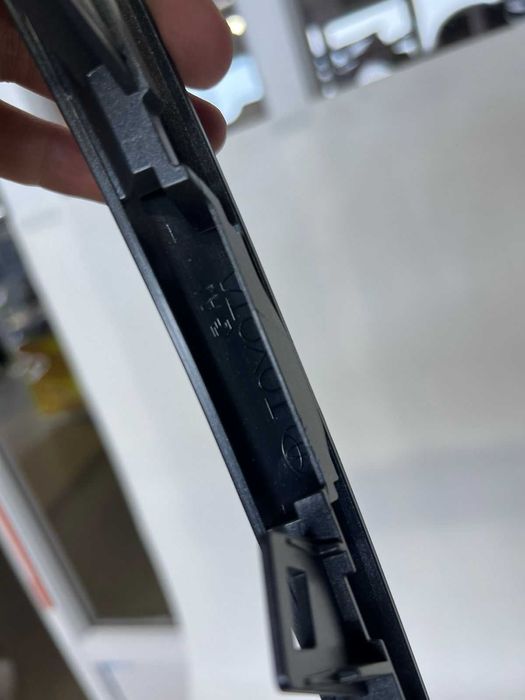 Молдинг бампера Camry 75 новый оригинал