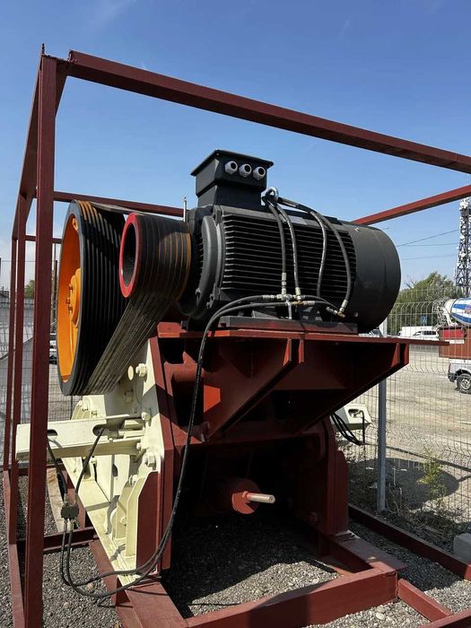 Щековая дробилка PEV 750×1060