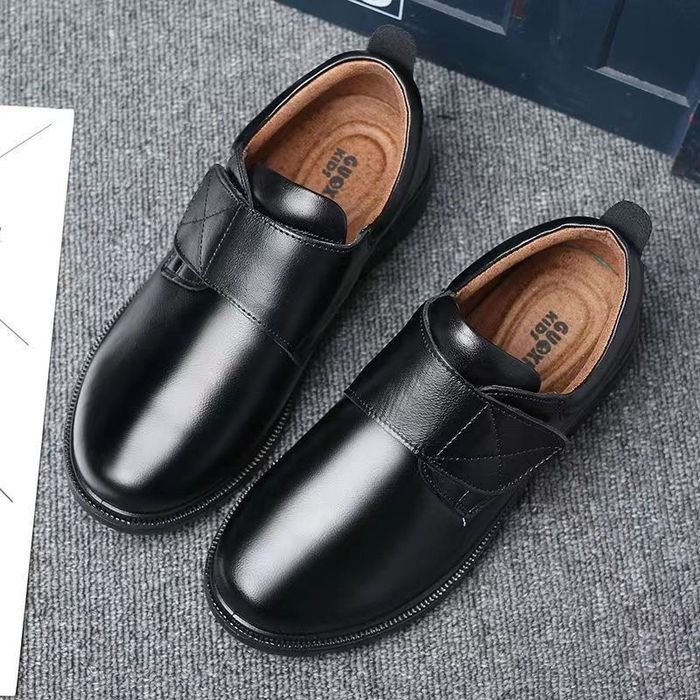 Продам школьные туфли для мальчика