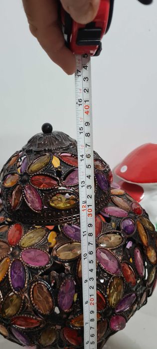 Lampi Tiffani deosebite