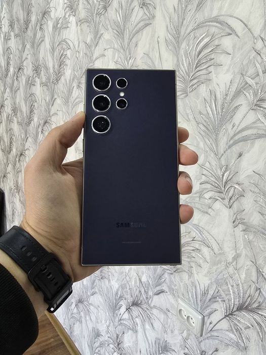 Srochno Samsung S24 Ultra America 12/256g  sotiladi