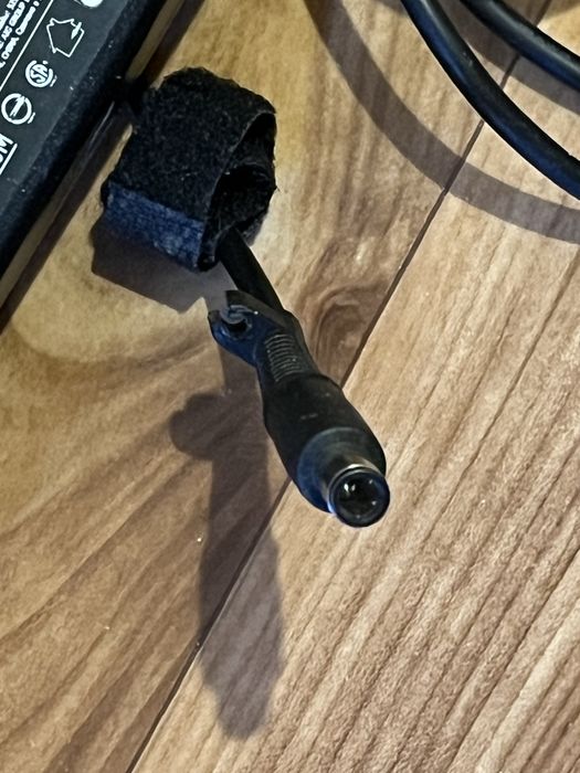 Зарядное устройство для ноутбуков