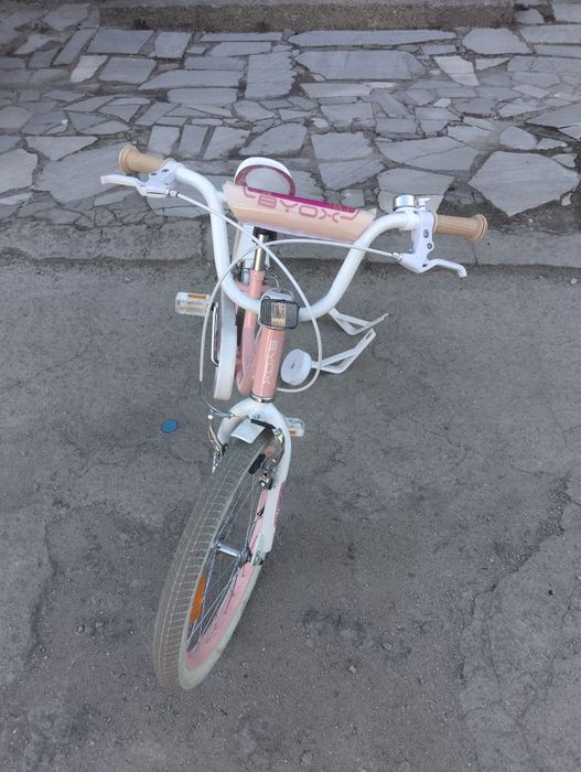 Детски велосипед ,20 цола с аксесоари!