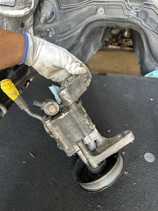 Хидравлична помпа БМВ Ф01/02/ 245hp n57d30a f01 f02