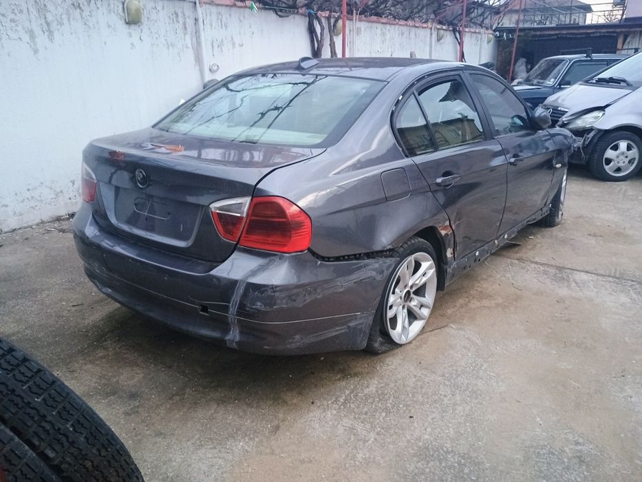 Bmw e90 320д седан