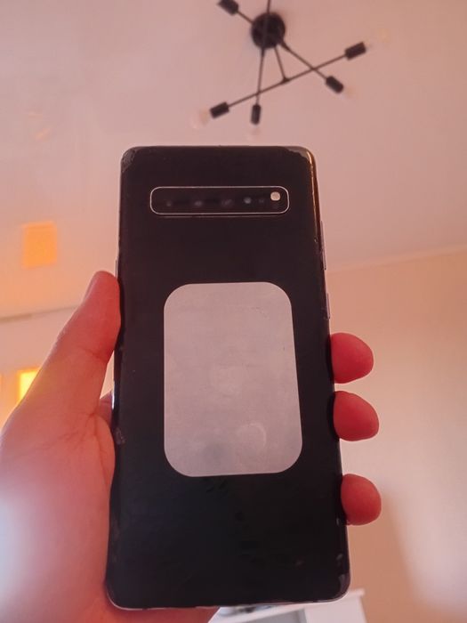 Продам самсунг с10