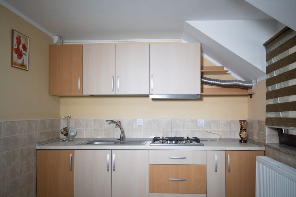 Inchiriez apartament cu 2 camere cu toate cheltuielile incluse in pret