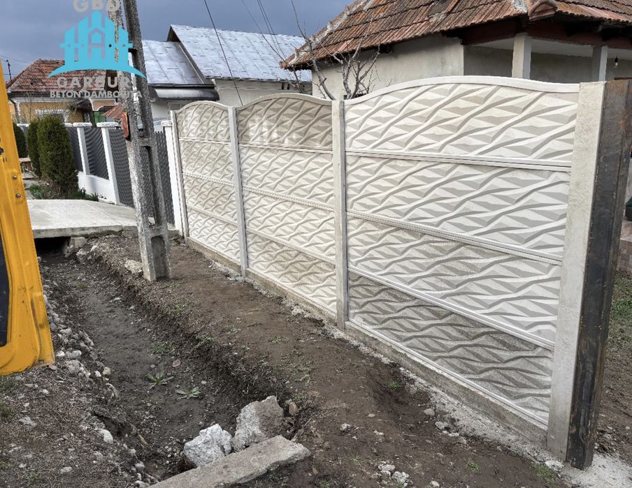 Garduri din placi de beton