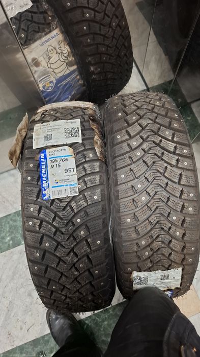 Продам шины MICHELIN   2 шт  размер  15_195_ 65   цена 100000 т за пар